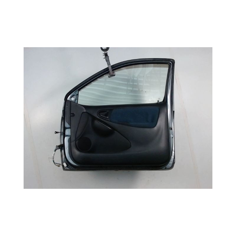 PORTE AVANT DROIT TOYOTA YARIS