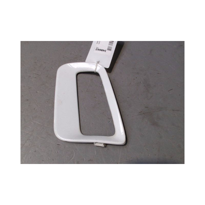 OBTURATEUR PHARE ADDITIONNEL PARE-CHOC AVG FORD FOCUS C-MAX 2007-