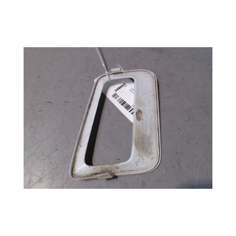 OBTURATEUR PHARE ADDITIONNEL PARE-CHOC AVG FORD FOCUS C-MAX 2007-