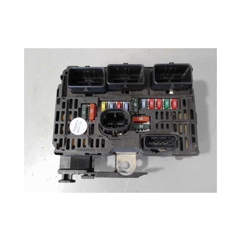 BOITE A FUSIBLES CITROEN C4 04-08