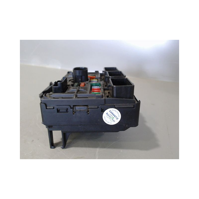 BOITE A FUSIBLES CITROEN C4 04-08