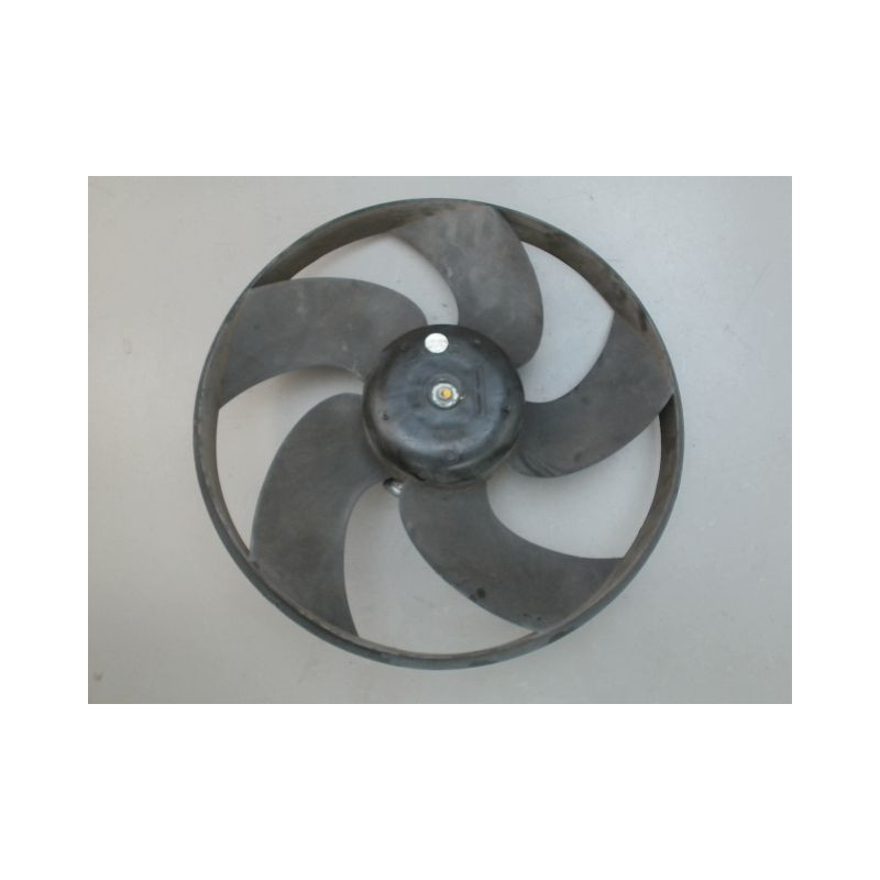 MOTEUR VENTILATEUR RADIATEUR PEUGEOT 206