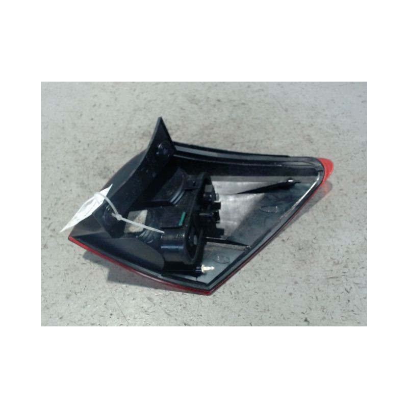 FEU ARRIERE GAUCHE  NISSAN QHASQAI 2007-