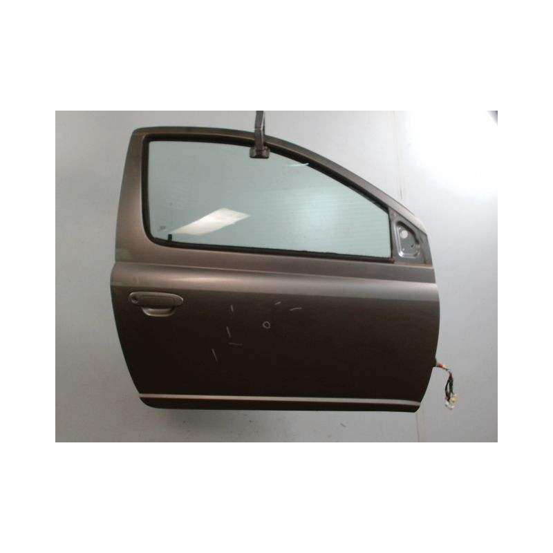 PORTE AVANT DROIT TOYOTA YARIS