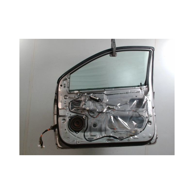 PORTE AVANT DROIT TOYOTA YARIS