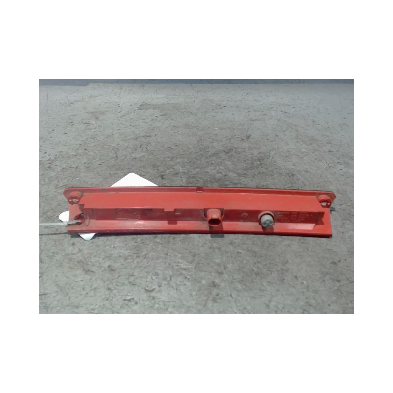 FEUX STOP SUPPLEMENTAIRE FORD FIESTA 2010-