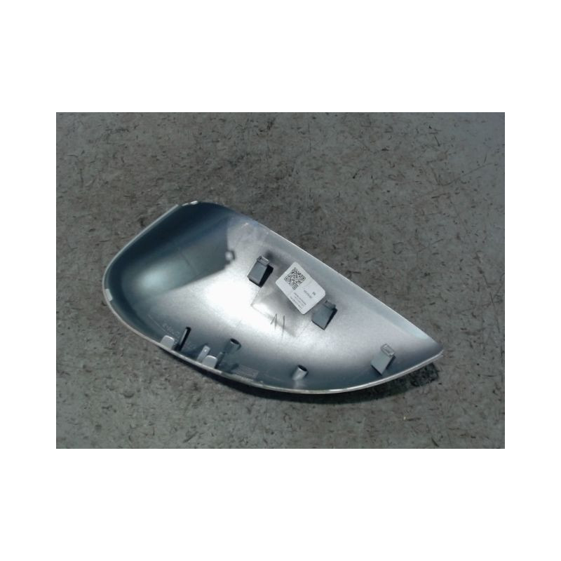 CARENAGE RETROVISEUR EXTERIEUR DROIT FORD FIESTA 2010-