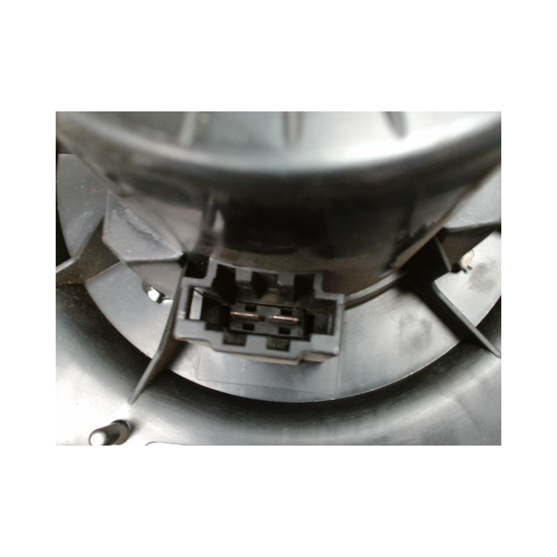 MOTEUR VENTILATEUR CHAUFFAGE VOLKSWAGEN POLO 2009-