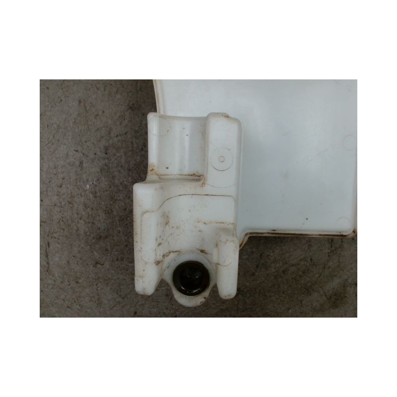 RESERVOIR LAVE-GLACE AVANT FORD FOCUS