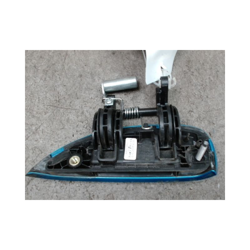 POIGNEE EXTERIEURE PORTE AVANT DROIT DACIA SPRING