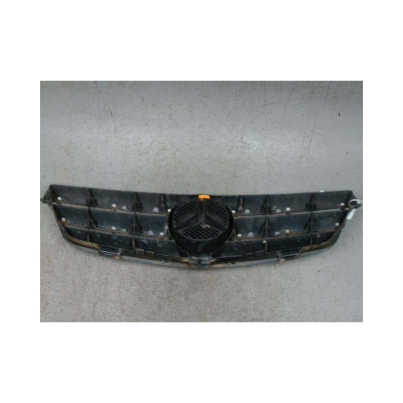 CALANDRE MERCEDES COUPE CLK 2002 -