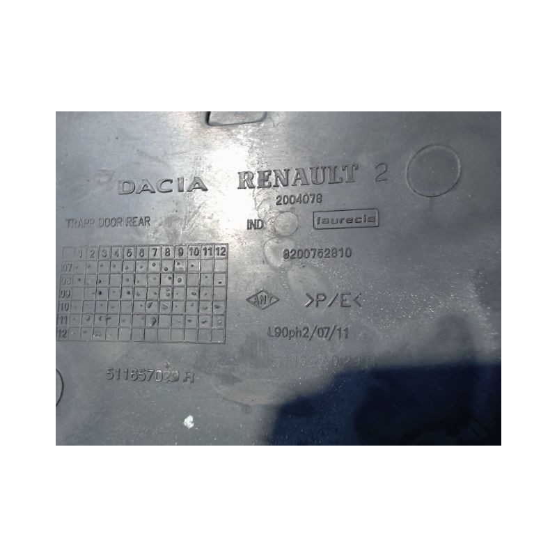 OBTURATEUR COUVRE CROCHET DE BOUCLIER AR DACIA LOGAN
