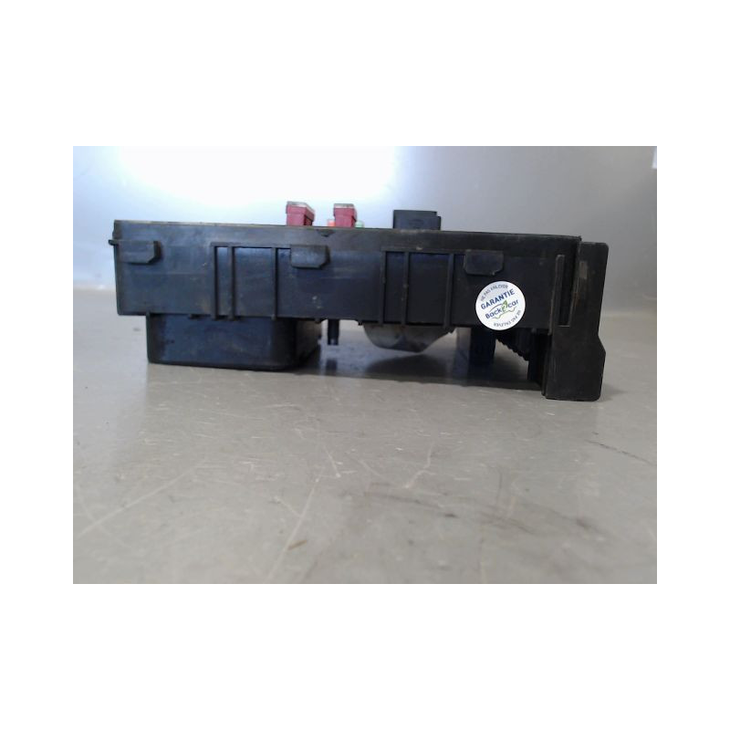 BOITE A FUSIBLES VOLKSWAGEN TOURAN