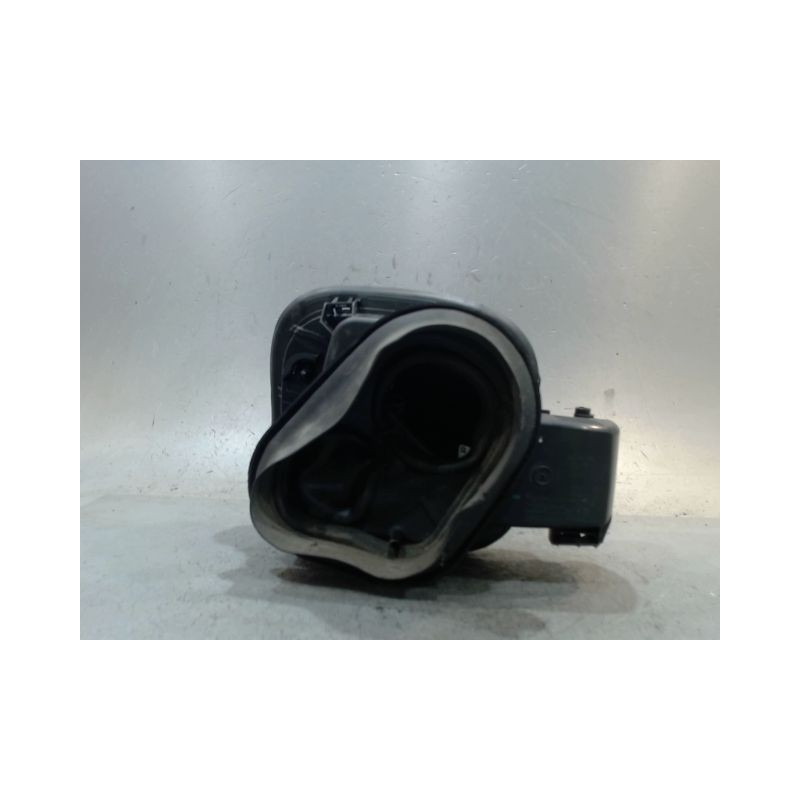 VOLET DE TRAPPE CARBURANT FORD FOCUS