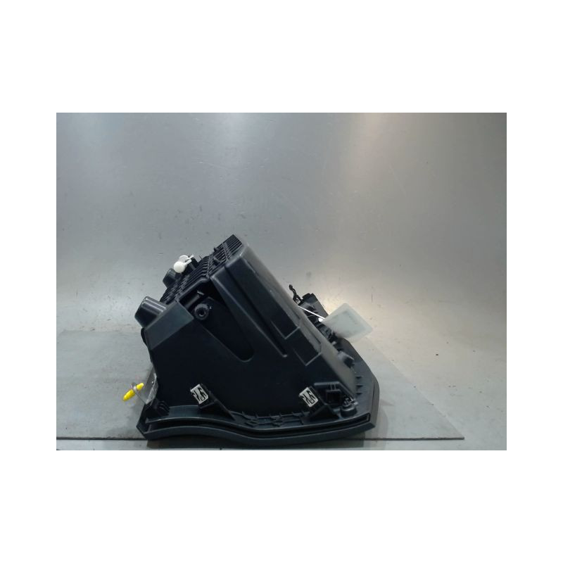 BOITE A GANTS FORD FOCUS