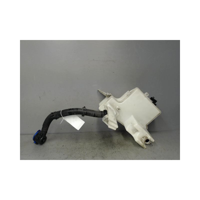 RESERVOIR LAVE-GLACE AVANT FORD FOCUS