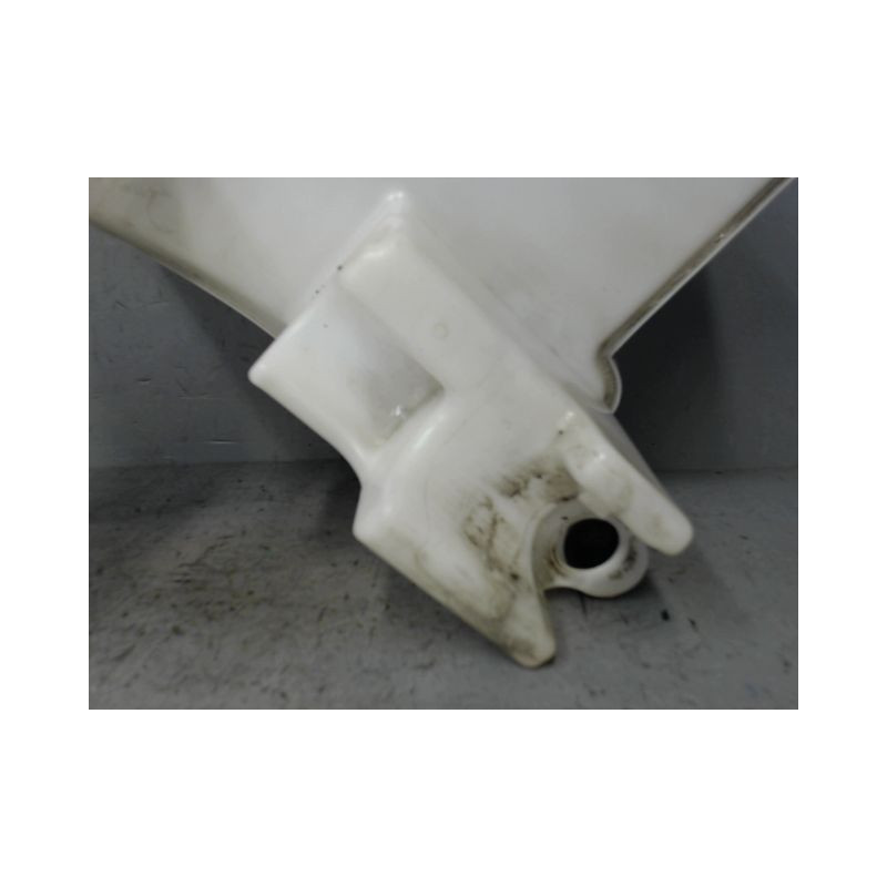 RESERVOIR LAVE-GLACE AVANT FORD FOCUS