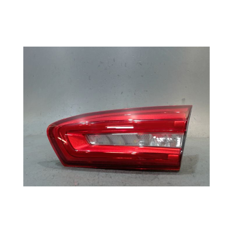 FEU ARRIERE INTERIEUR DROIT FORD FOCUS