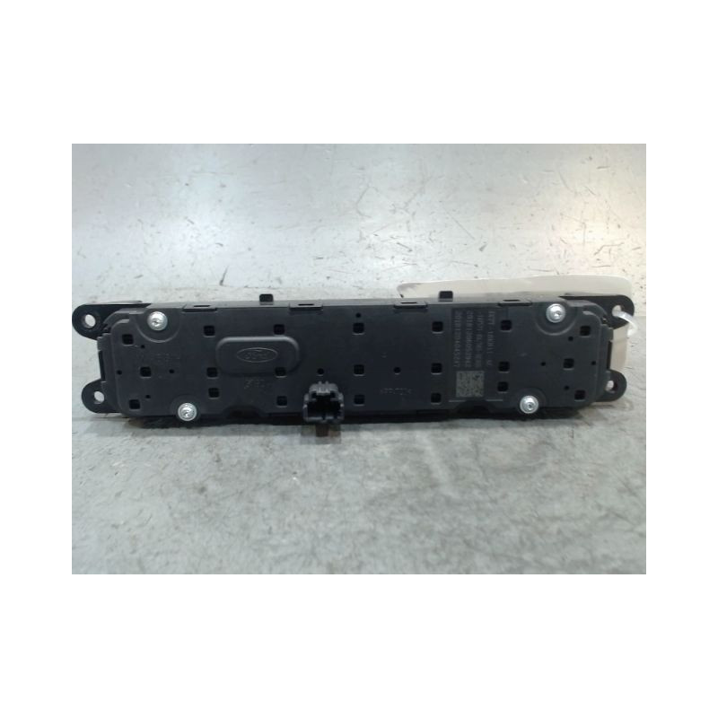 COMMANDE AUTORADIO FORD FOCUS