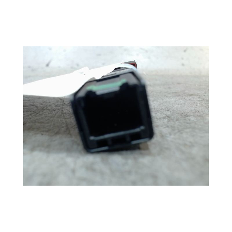 BOUTON DE WARNING FORD FOCUS