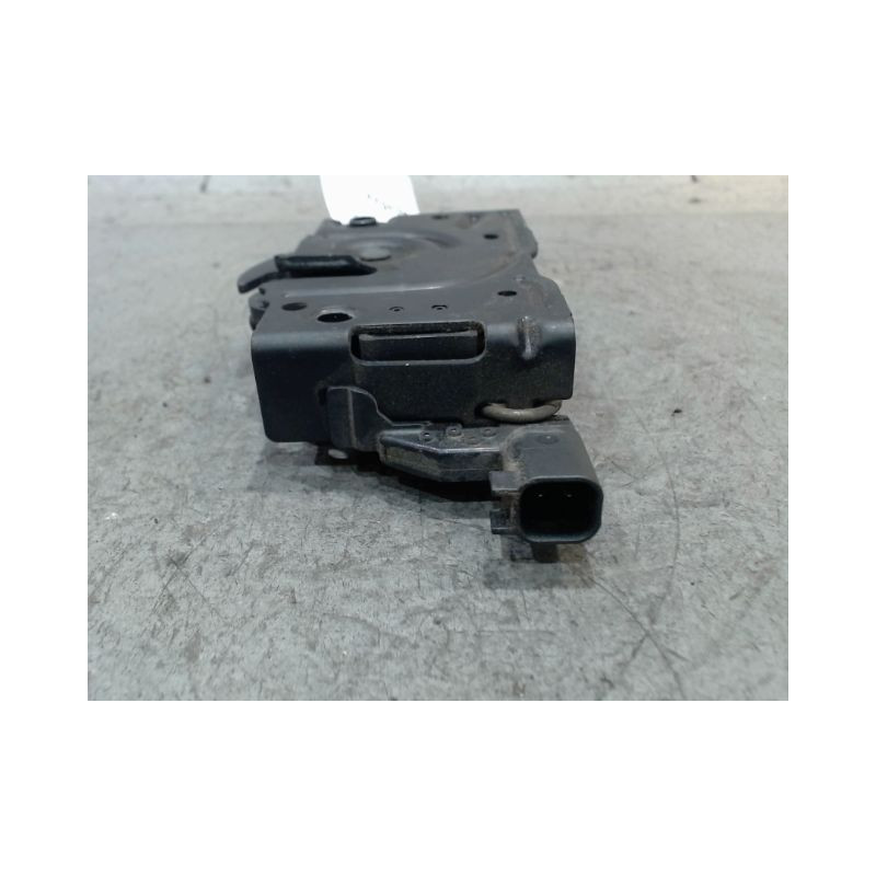 SERRURE CAPOT FORD FOCUS