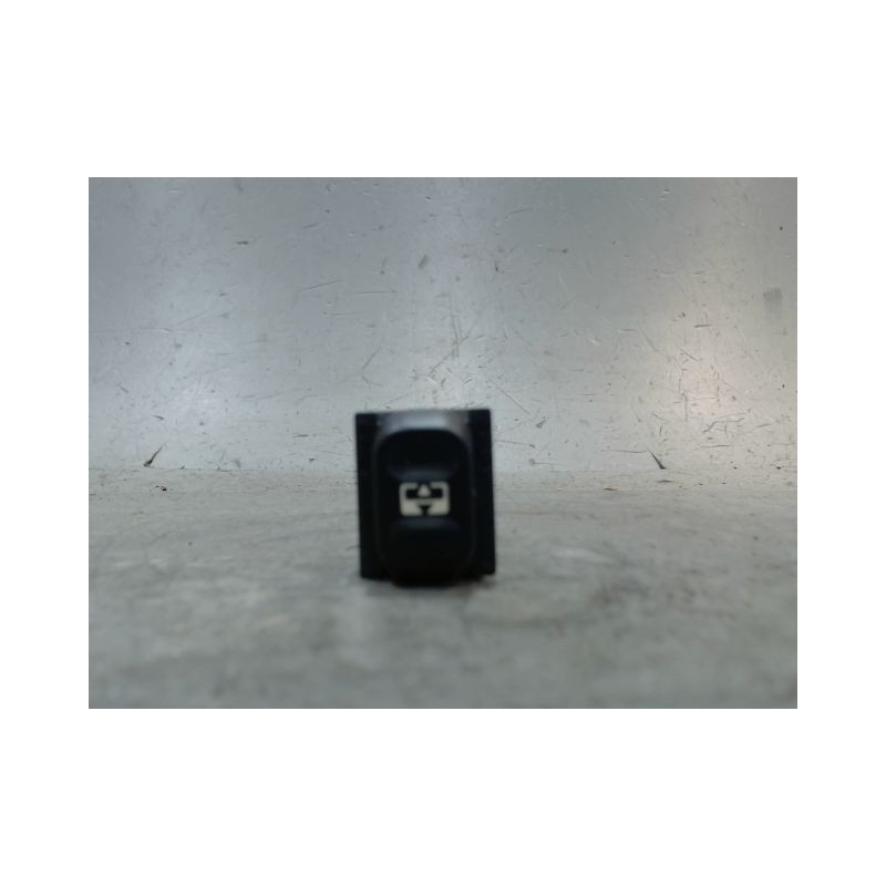 BOUTON COMMANDE TOIT OUVRANT PEUGEOT 206