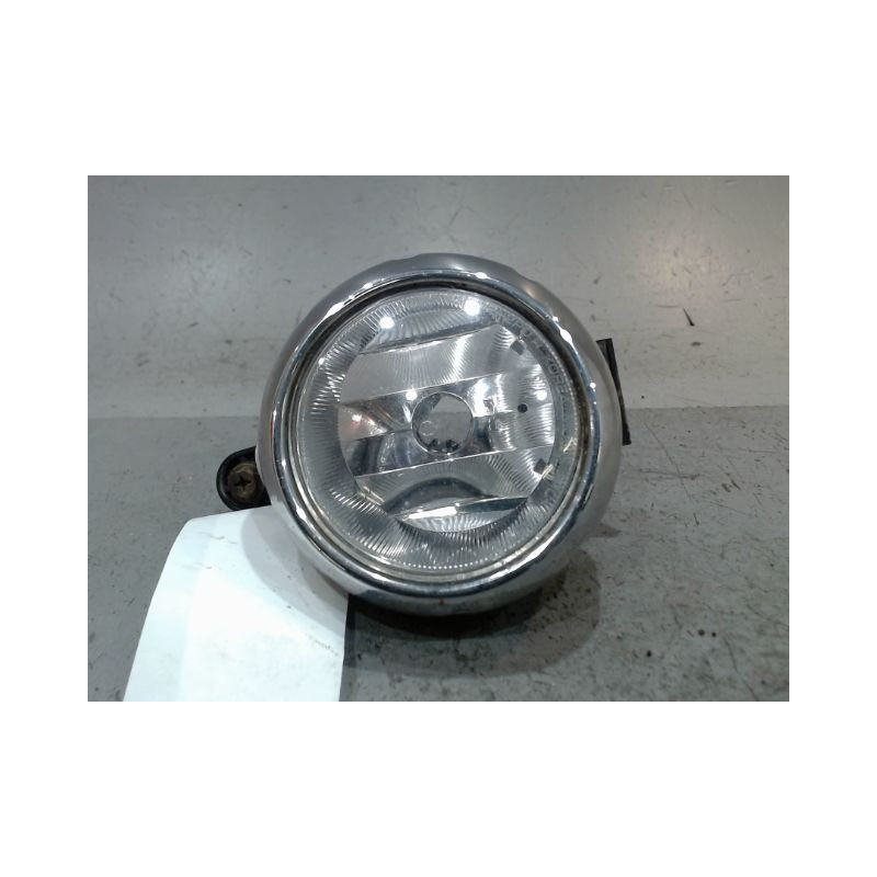 PHARE ANTIBROUILLARD AVANT DROIT KIA SORENTO