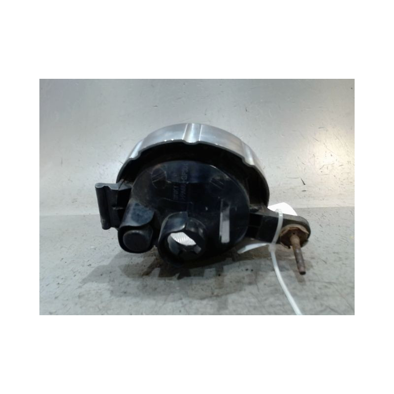 PHARE ANTIBROUILLARD AVANT DROIT KIA SORENTO