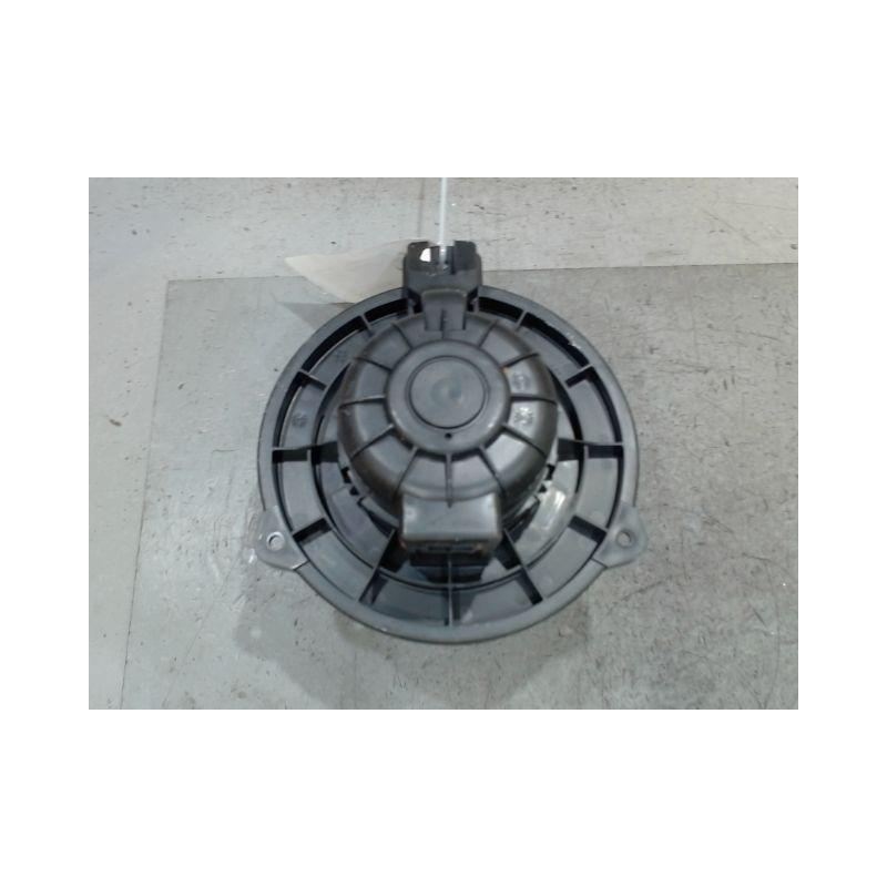MOTEUR VENTILATEUR CHAUFFAGE KIA SORENTO