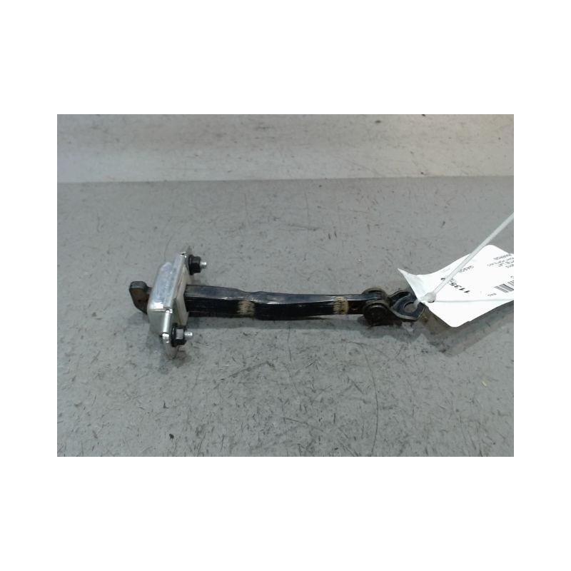 TIRANT PORTE AVANT DROIT KIA SORENTO