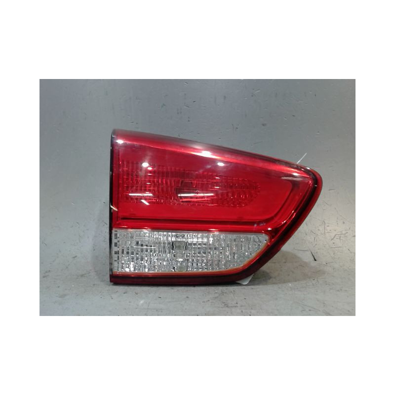 FEU ARRIERE INTERIEUR GAUCHE KIA CARENS
