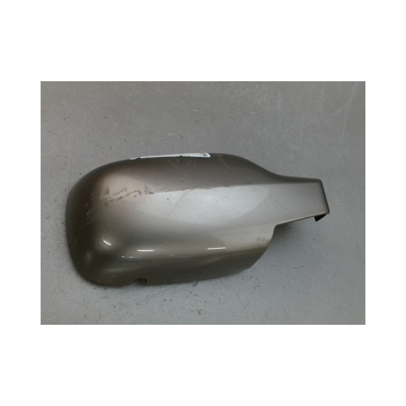 CARENAGE RETROVISEUR EXTERIEUR DROIT RENAULT MEGANE
