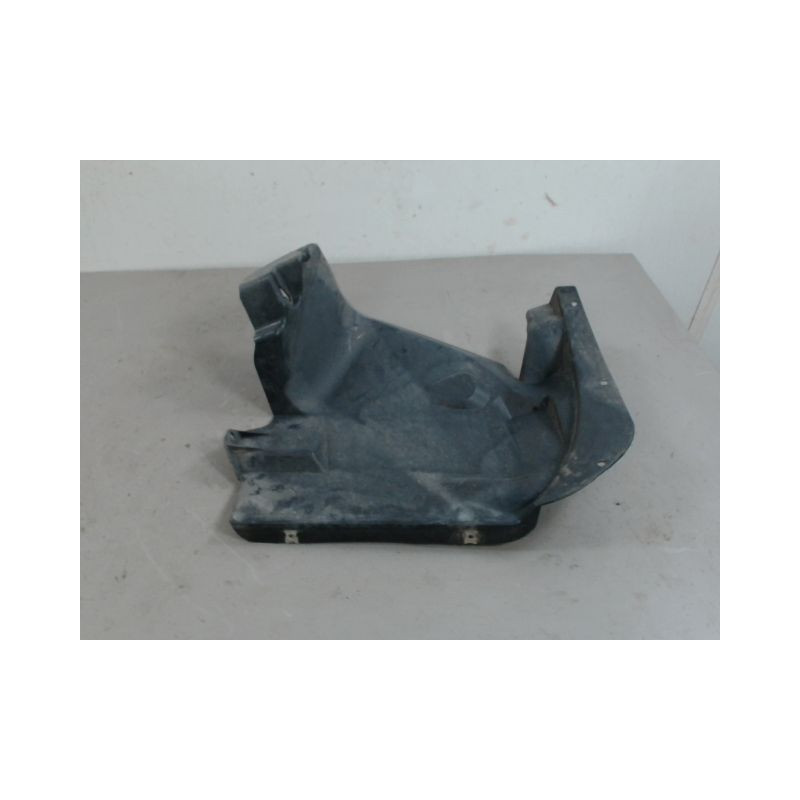 PARE-BOUE AVANT DROIT IVECO 35S15