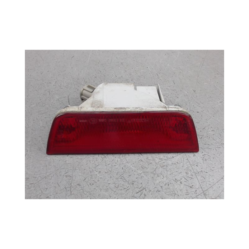 FEU BROUILLARD CENTRAL ARRIERE NISSAN MICRA