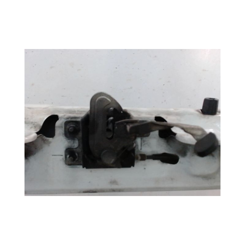 TRAVERSE SUPERIEURE ARMATURE AVANT FIAT DOBLO