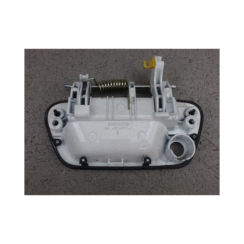 POIGNEE EXTERIEURE PORTE AVANT DROIT CHEVROLET SPARK