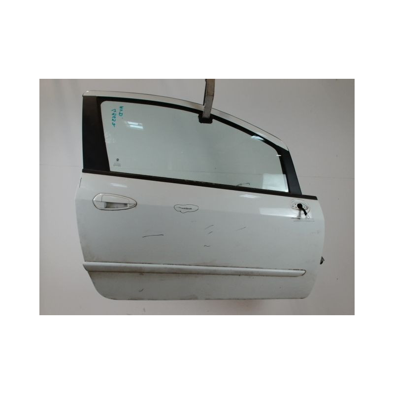 PORTE AVANT DROIT FIAT PUNTO 3  DIESEL