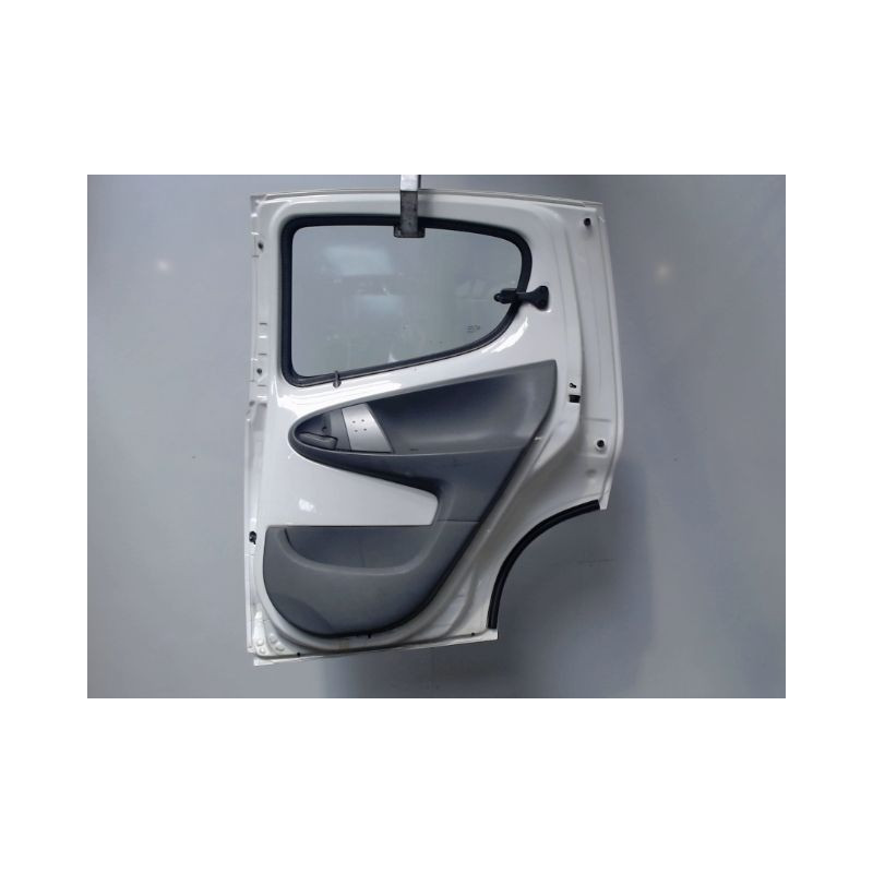 PORTE ARRIERE DROIT PEUGEOT 107 5P