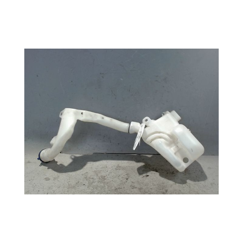 RESERVOIR LAVE-GLACE AVANT PEUGEOT 207 5P