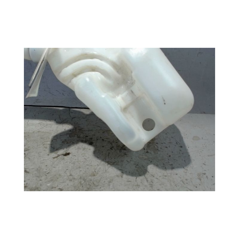 RESERVOIR LAVE-GLACE AVANT PEUGEOT 207 5P