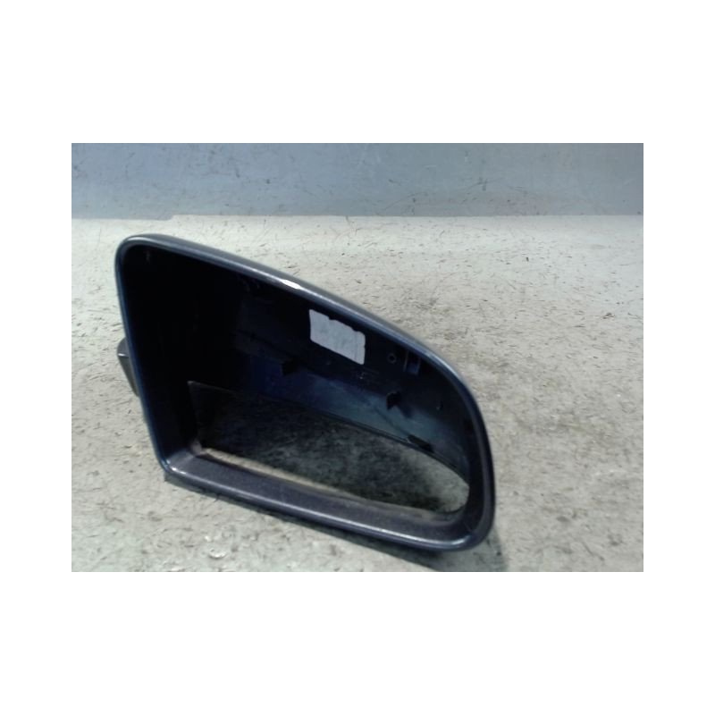 CARENAGE RETROVISEUR EXTERIEUR DROIT AUDI A6 2004-