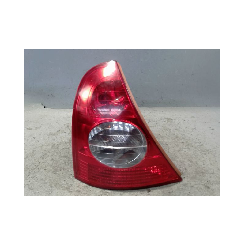 FEU ARRIERE GAUCHE  RENAULT CLIO II PH.2 01-06