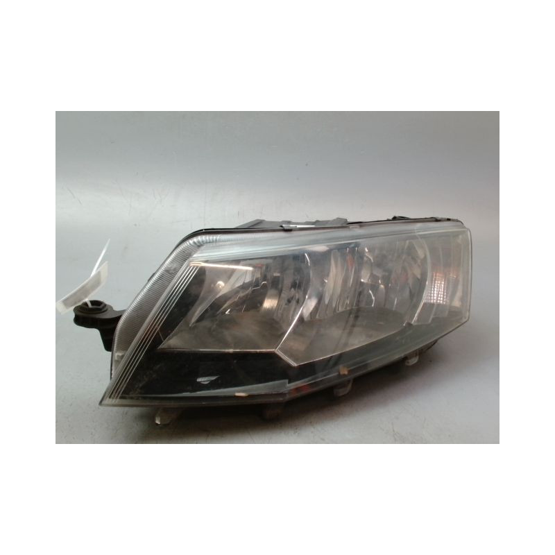 PHARE GAUCHE SKODA OCTAVIA 2008-
