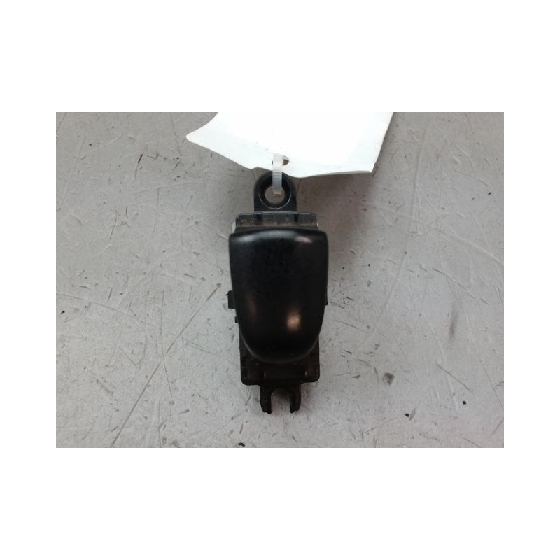 COMMANDE LEVE-GLACE PORTE AVD NISSAN X-TRAIL