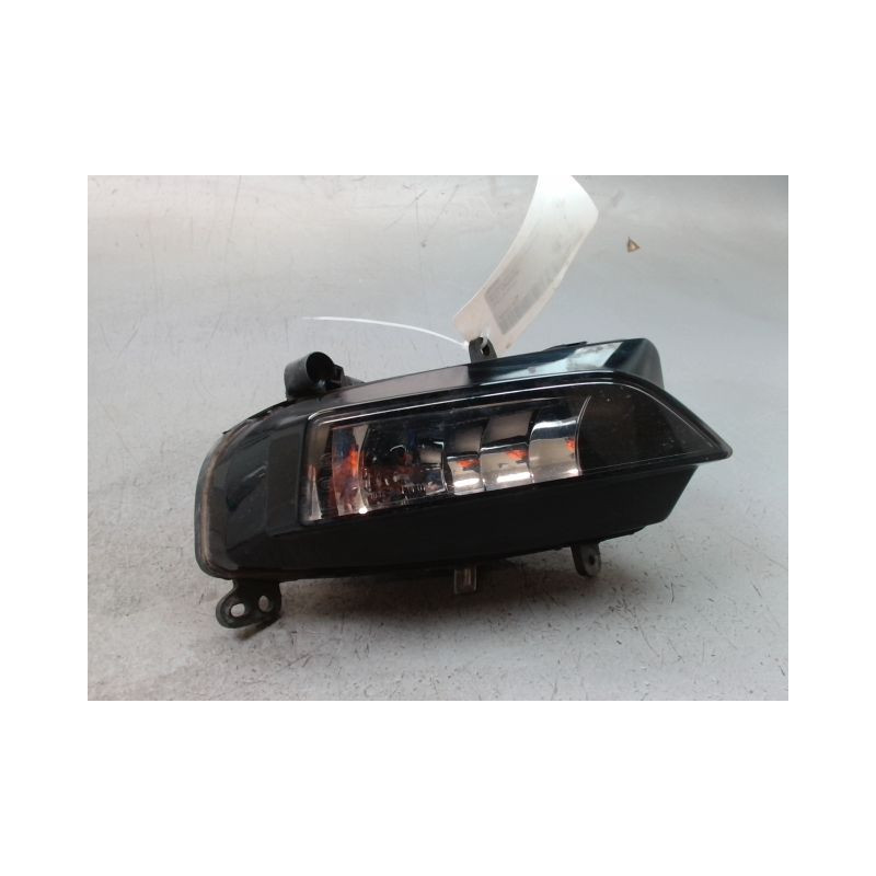 PHARE ANTIBROUILLARD AVANT DROIT AUDI A4