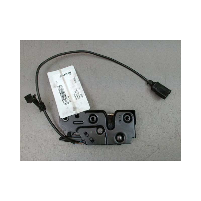 SERRURE CAPOT AUDI A4