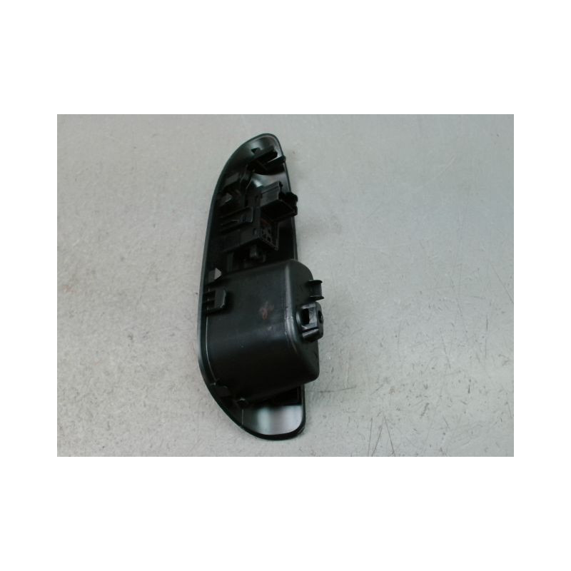 COMMANDE LEVE-GLACE PORTE ARD NISSAN JUKE Phase 2 2014-...