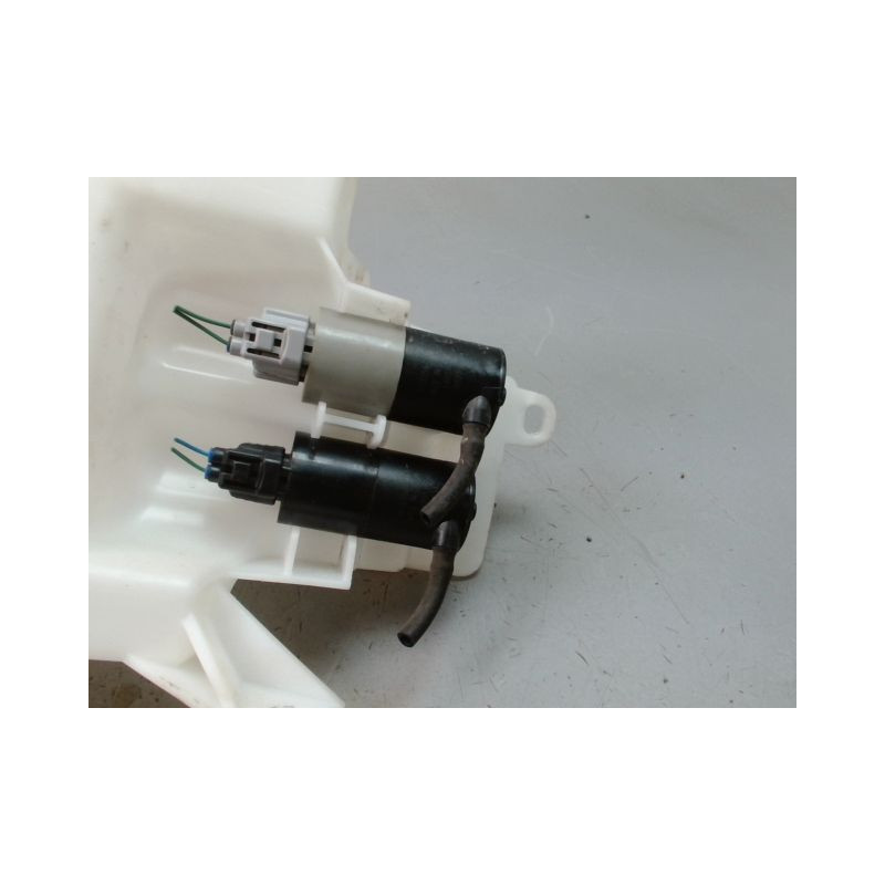 RESERVOIR LAVE-GLACE AVANT PEUGEOT 108