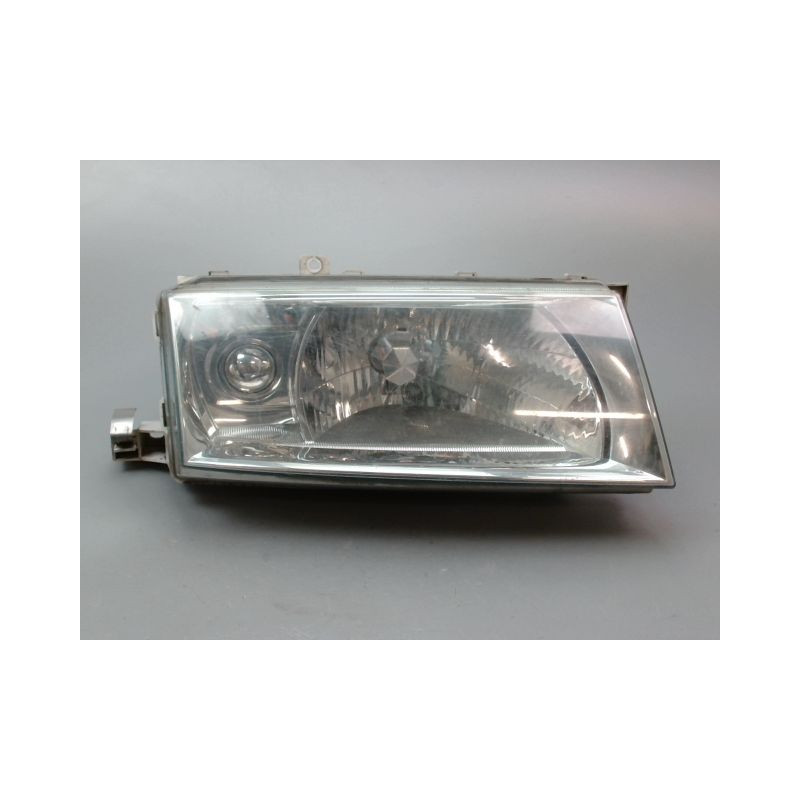 PHARE DROIT SKODA OCTAVIA II Phase 1 2004-2008