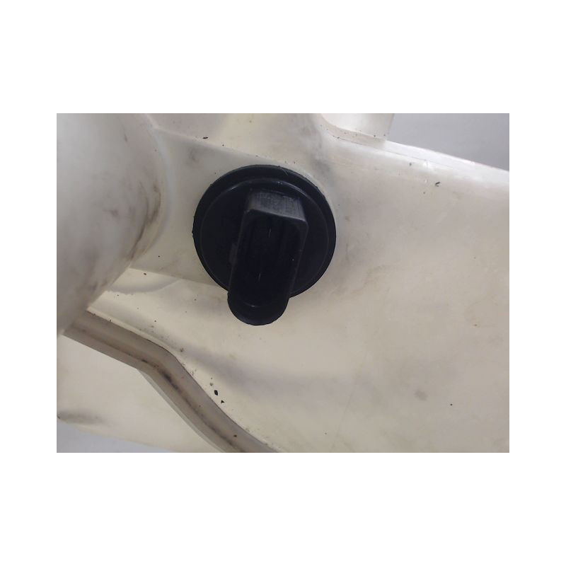 RESERVOIR LAVE-GLACE AVANT VOLKSWAGEN PASSAT